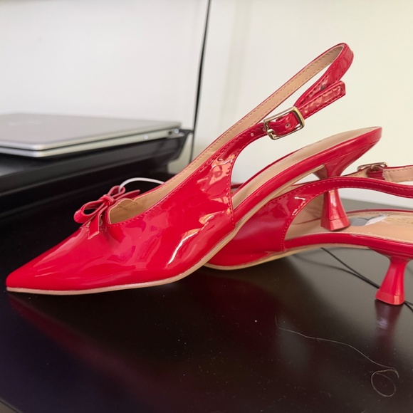 Shoes - Picture 2 of 3